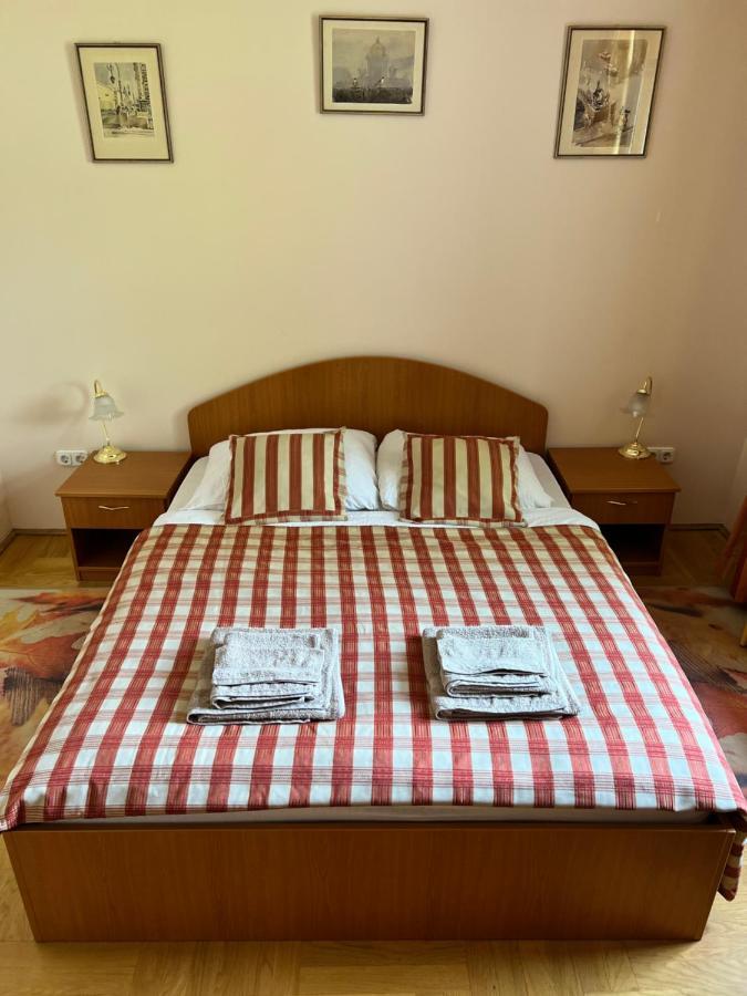 Party Villa Holiday Rent Balatonfoldvar Exterior foto